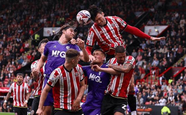 爱游戏官网入口-包含亚眠城取胜，球队晋级法国超级杯四强的词条