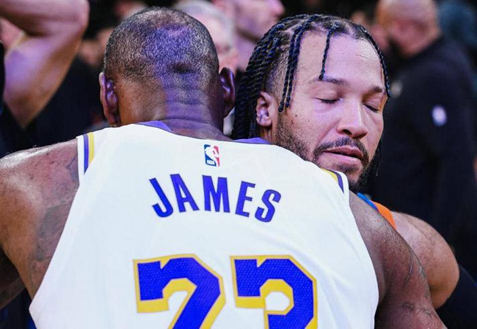 爱游戏官网网页版入口-马刺主帅称赞球队团结，迎来两连胜的简单介绍