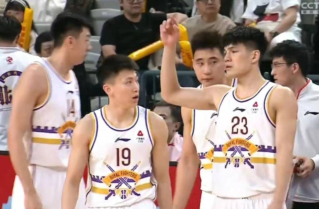 爱游戏入口-包含新疆男篮在比赛中展现出强大的快攻战术，赢得胜利的词条