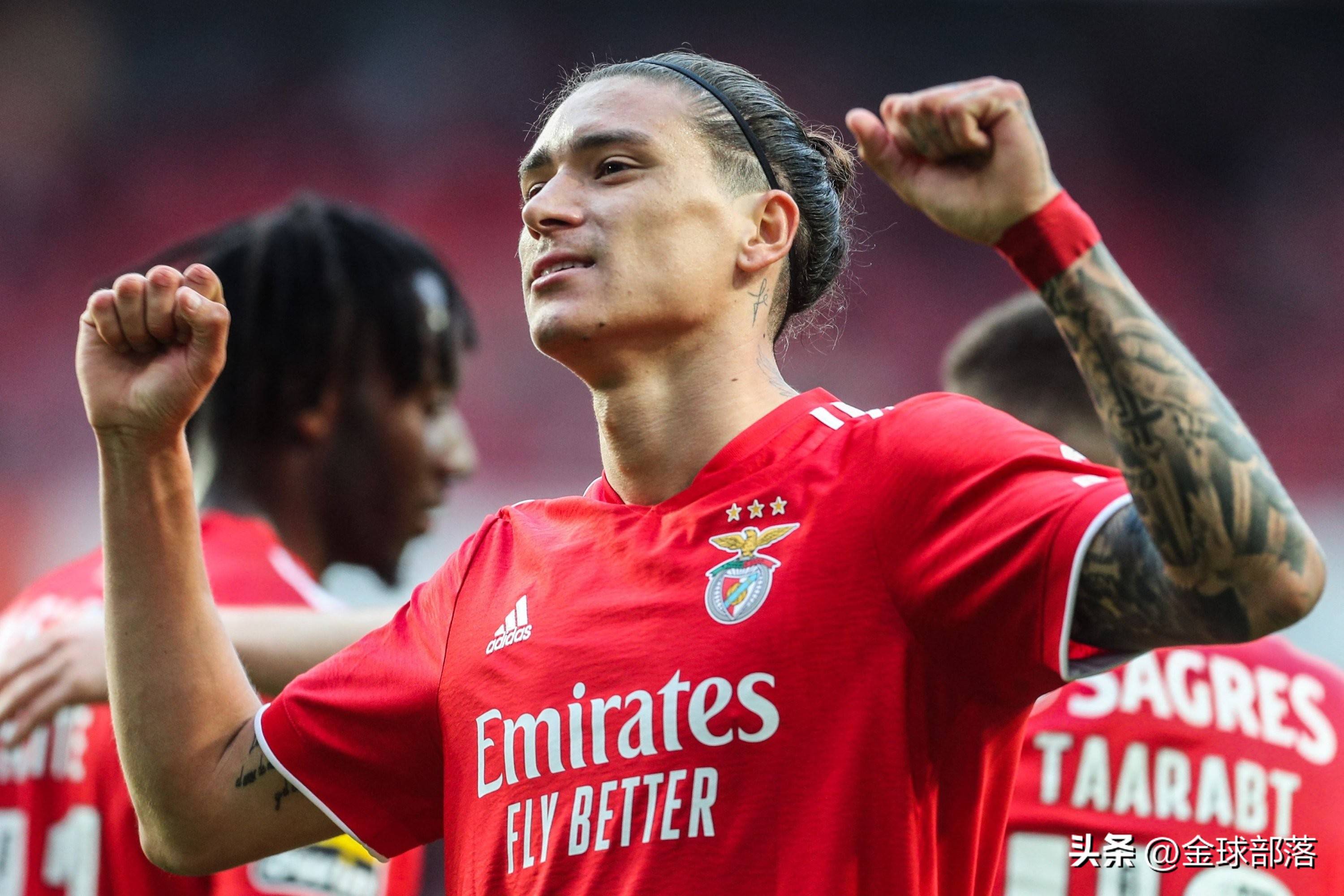 爱游戏在线登录-阿尔希拉尔体能训练升级，备战利物浦半决赛