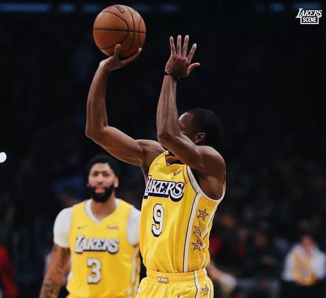 爱游戏官网-隆多尼亚在最新一场比赛中获得胜利