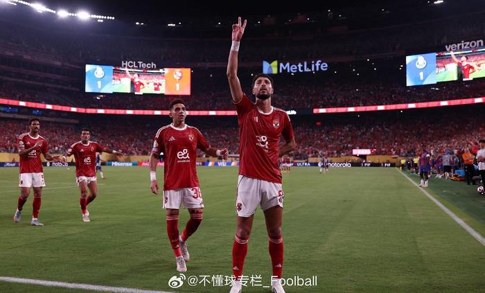 爱游戏体育下载-巴勒斯坦球队全队出击，赢得关键胜利