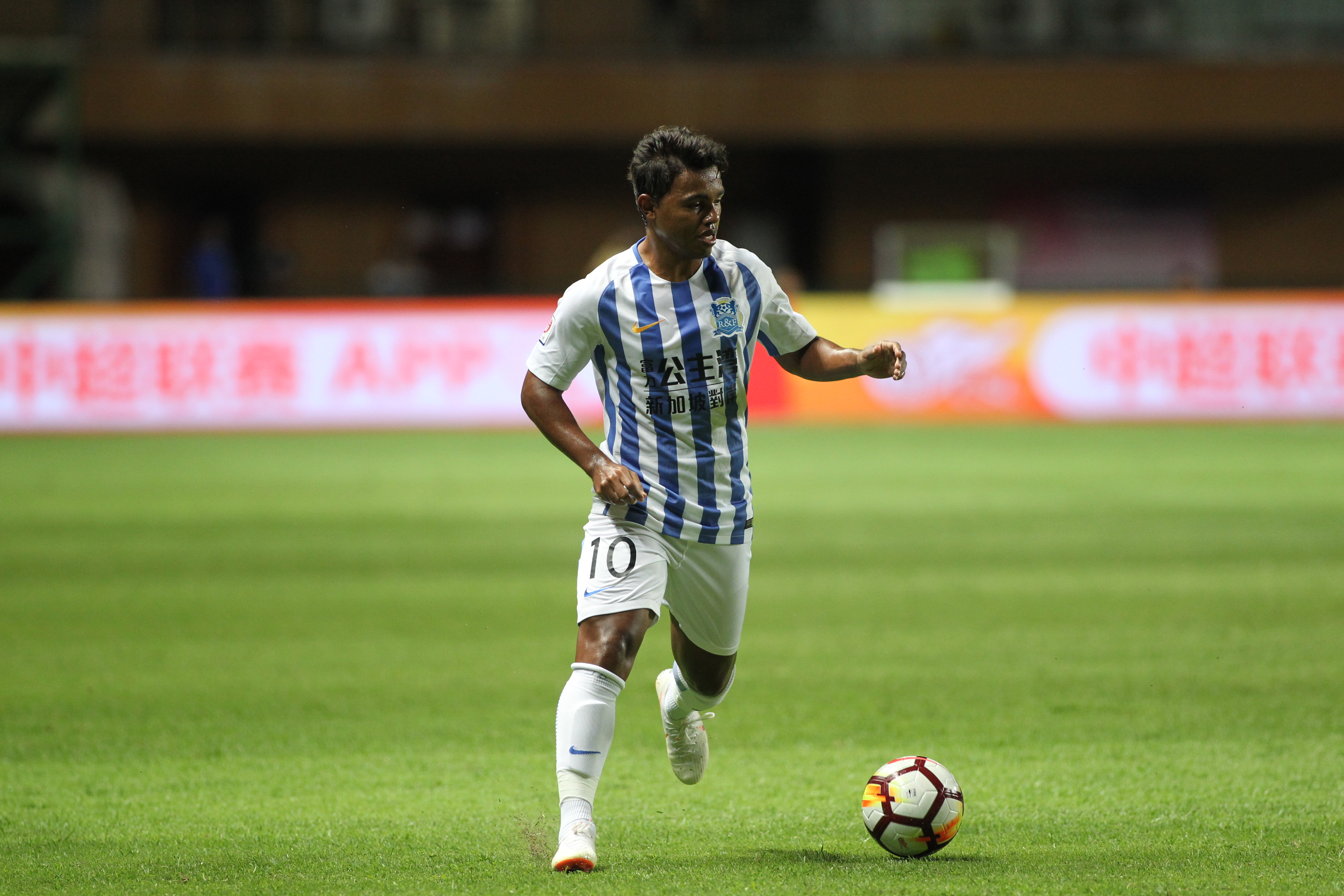 广州富力力克贵州恒丰回暖追赶前排 广州富力力克贵州恒丰回暖追赶前排