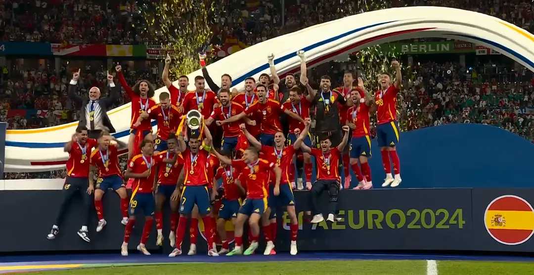 热门球队赢得了一场令人兴奋的胜利 热门球队赢得了一场令人兴奋的胜利