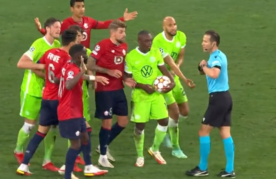 包含沃尔夫斯堡队不可一世,豪取胜利的词条 包含沃尔夫斯堡队不可一世,豪取胜利的词条