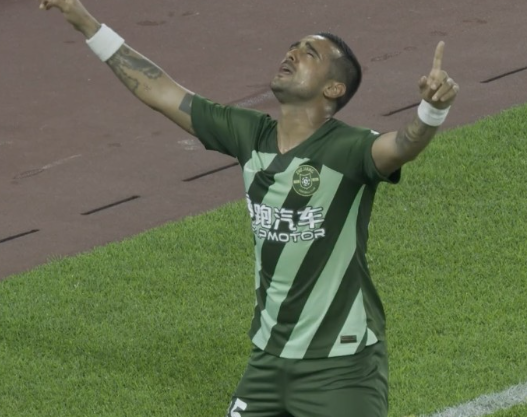 爱游戏体育链接-新加坡球队遭遇挑战，难以晋级淘汰赛