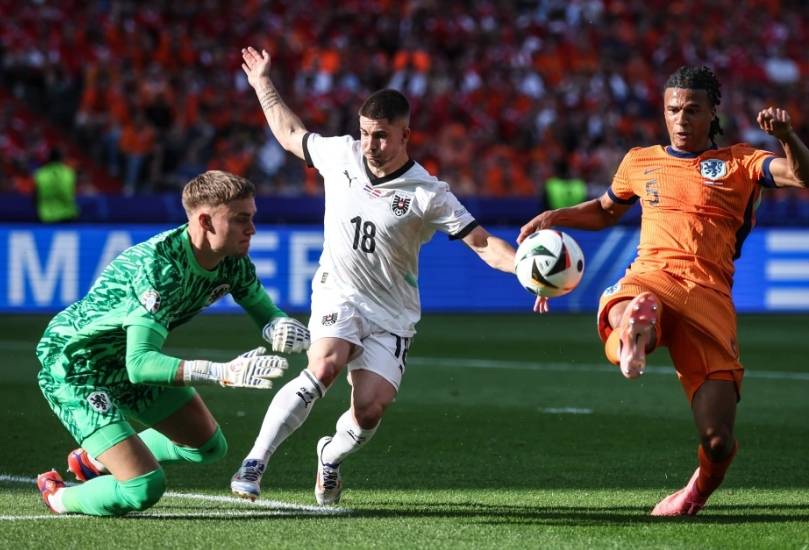 奥地利足球队在重要赛事中展现实力 奥地利足球队在重要赛事中展现实力